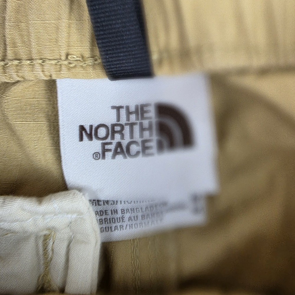 The North Face Tan Mens M  Ripstop cotton Belted Outdoor Hiking Cargo Shorts - Picture 7 of 13
